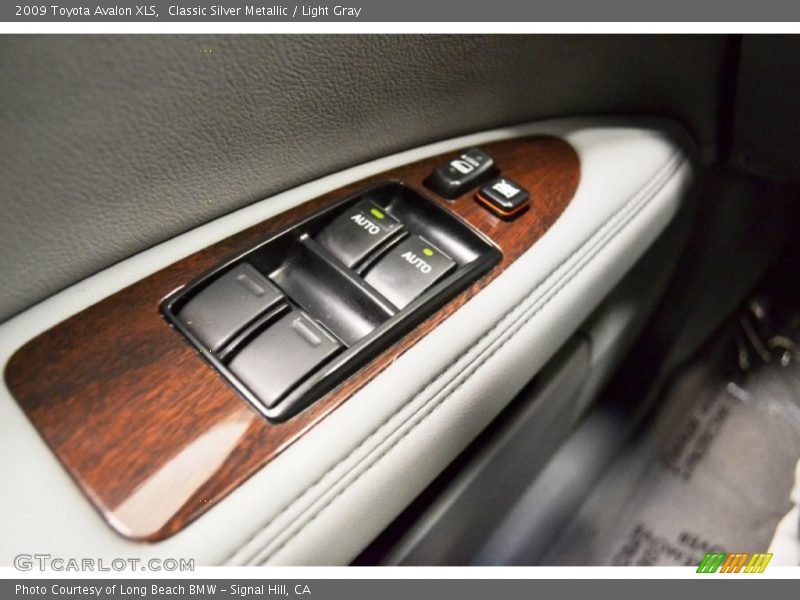 Classic Silver Metallic / Light Gray 2009 Toyota Avalon XLS