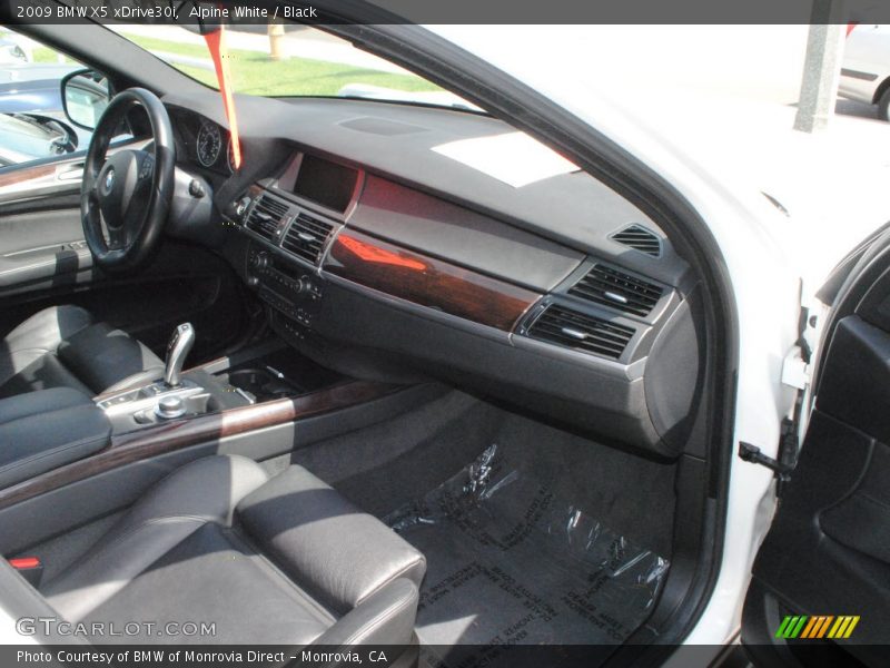 Alpine White / Black 2009 BMW X5 xDrive30i