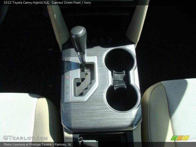 Cypress Green Pearl / Ivory 2012 Toyota Camry Hybrid XLE