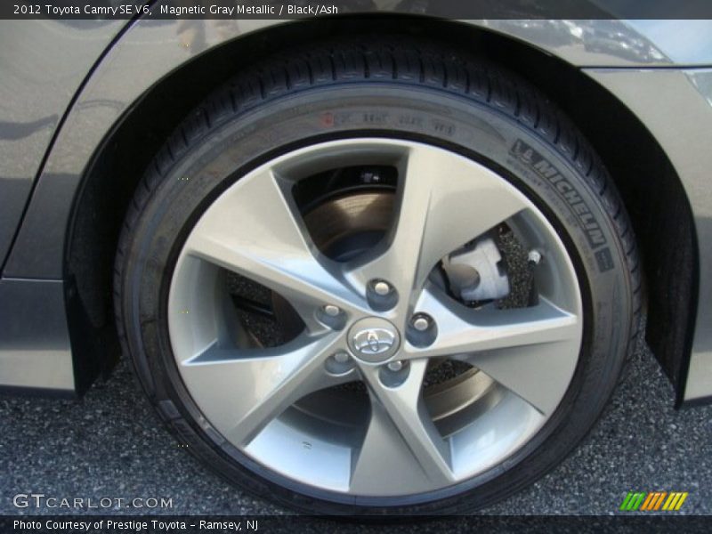 Magnetic Gray Metallic / Black/Ash 2012 Toyota Camry SE V6