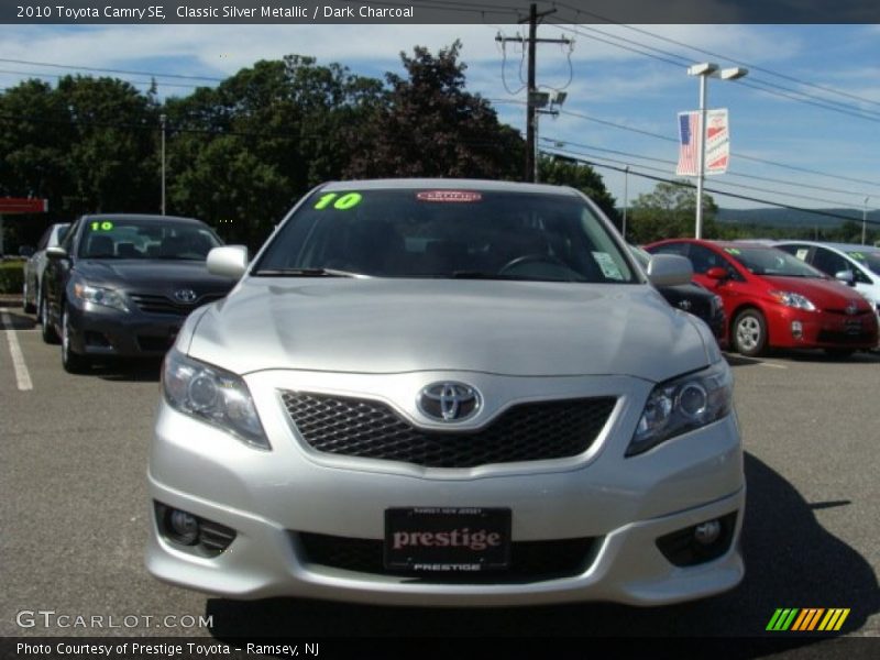 Classic Silver Metallic / Dark Charcoal 2010 Toyota Camry SE