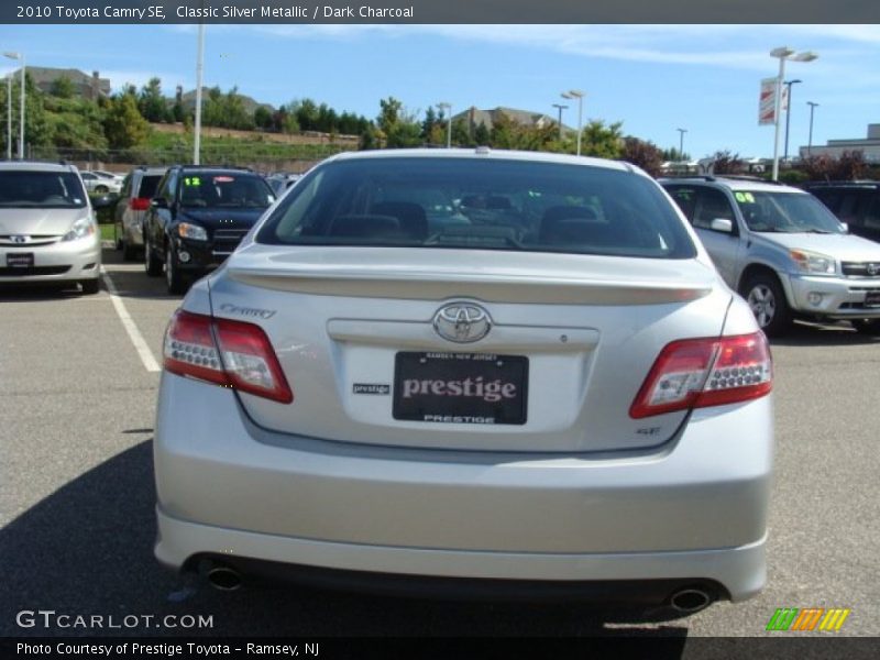 Classic Silver Metallic / Dark Charcoal 2010 Toyota Camry SE