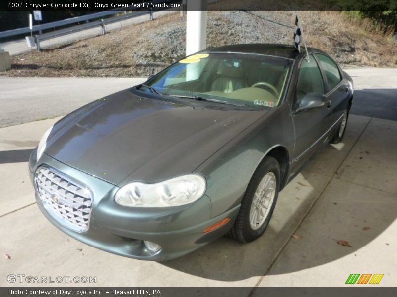 Onyx Green Pearl / Sandstone 2002 Chrysler Concorde LXi