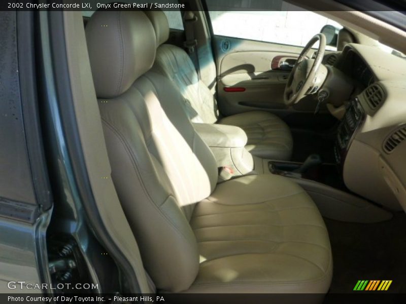 Onyx Green Pearl / Sandstone 2002 Chrysler Concorde LXi