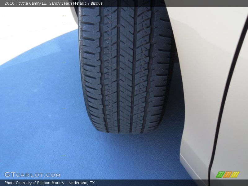 Sandy Beach Metallic / Bisque 2010 Toyota Camry LE