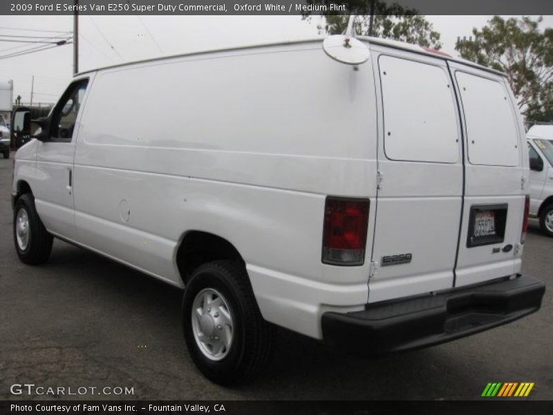 Oxford White / Medium Flint 2009 Ford E Series Van E250 Super Duty Commercial