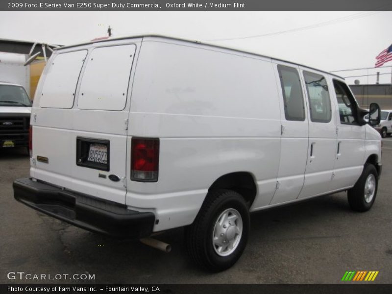 Oxford White / Medium Flint 2009 Ford E Series Van E250 Super Duty Commercial
