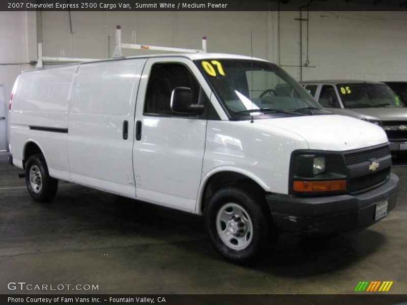 Summit White / Medium Pewter 2007 Chevrolet Express 2500 Cargo Van