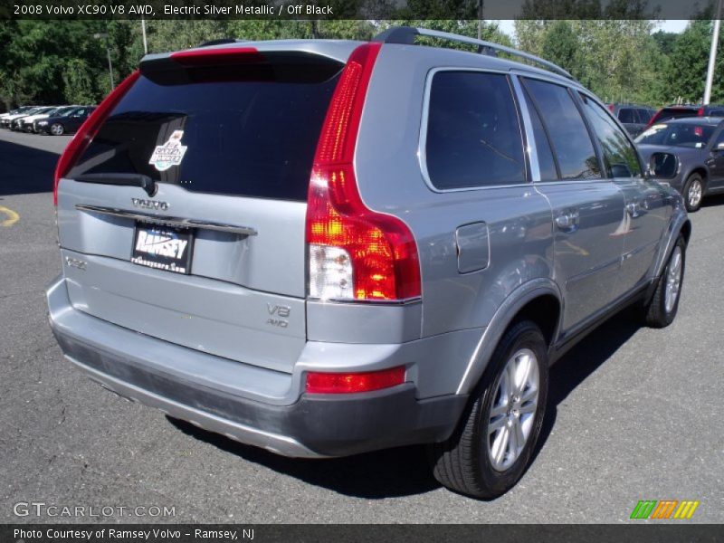 Electric Silver Metallic / Off Black 2008 Volvo XC90 V8 AWD