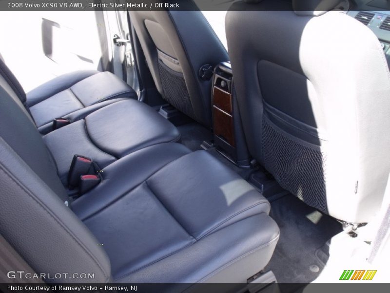 Electric Silver Metallic / Off Black 2008 Volvo XC90 V8 AWD
