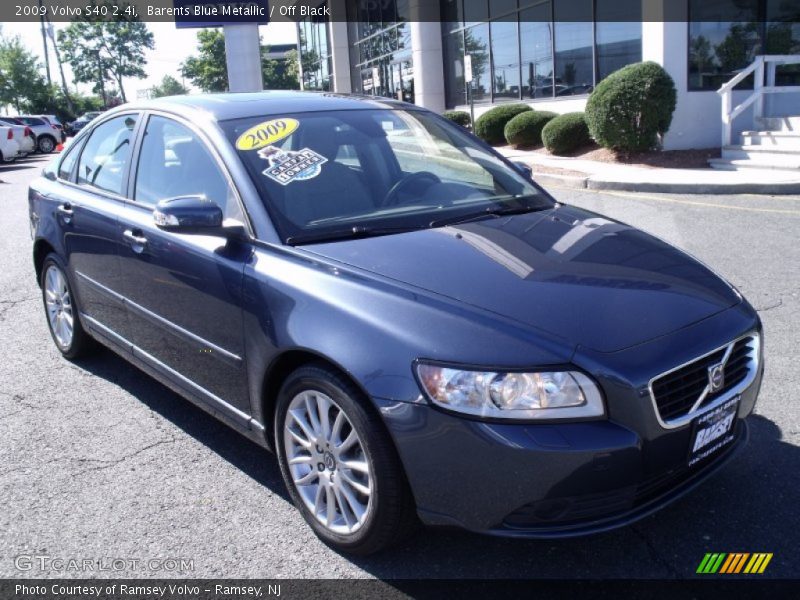 Barents Blue Metallic / Off Black 2009 Volvo S40 2.4i