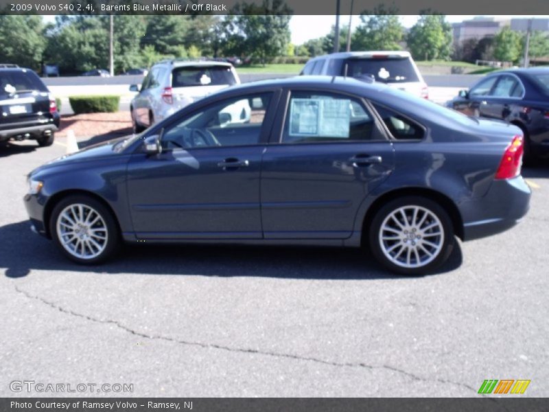 Barents Blue Metallic / Off Black 2009 Volvo S40 2.4i