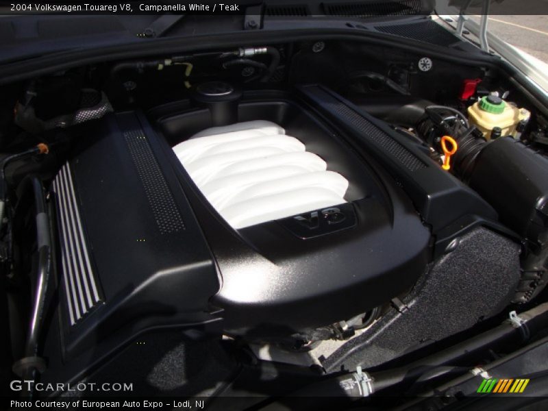 Campanella White / Teak 2004 Volkswagen Touareg V8