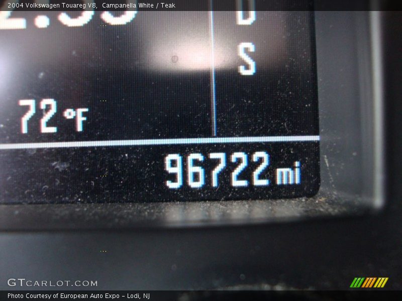 Campanella White / Teak 2004 Volkswagen Touareg V8