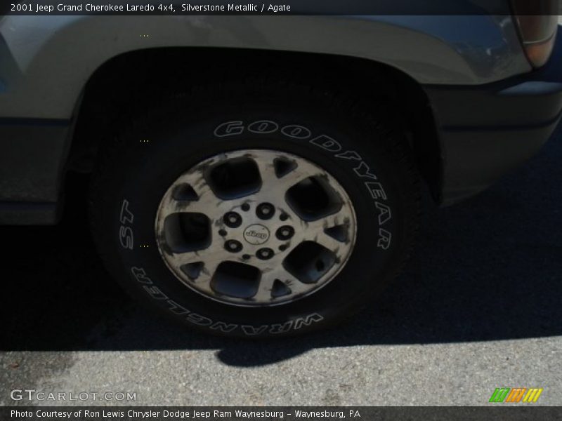 Silverstone Metallic / Agate 2001 Jeep Grand Cherokee Laredo 4x4