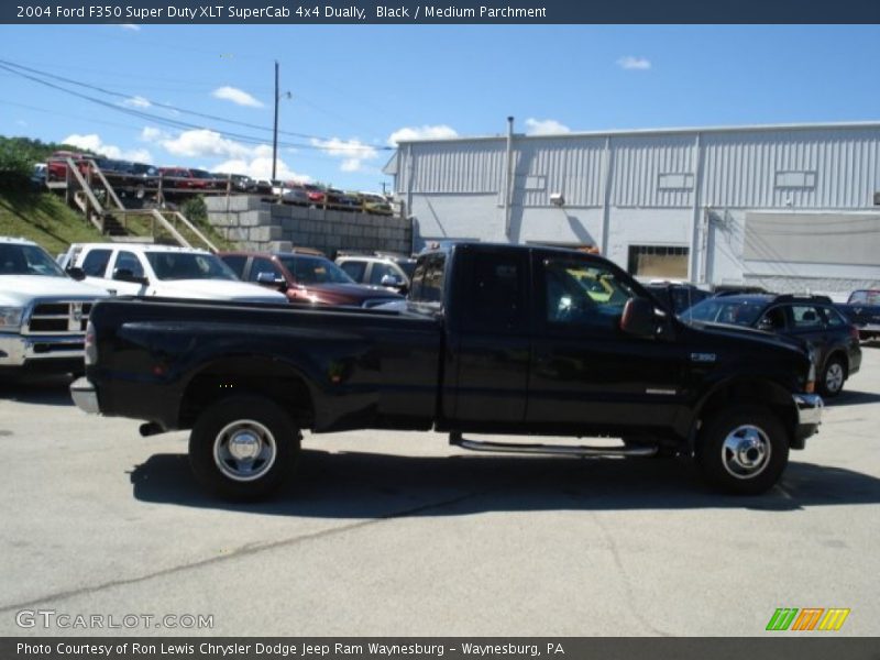 Black / Medium Parchment 2004 Ford F350 Super Duty XLT SuperCab 4x4 Dually