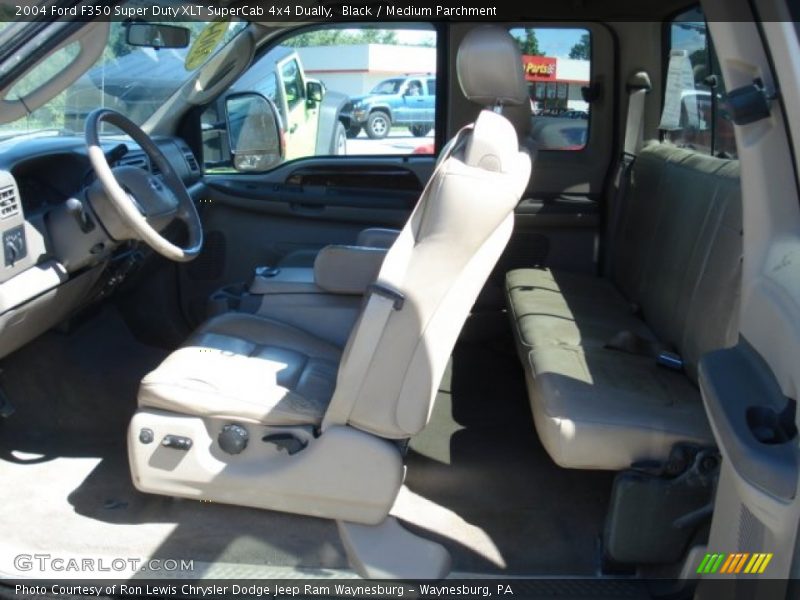 Black / Medium Parchment 2004 Ford F350 Super Duty XLT SuperCab 4x4 Dually