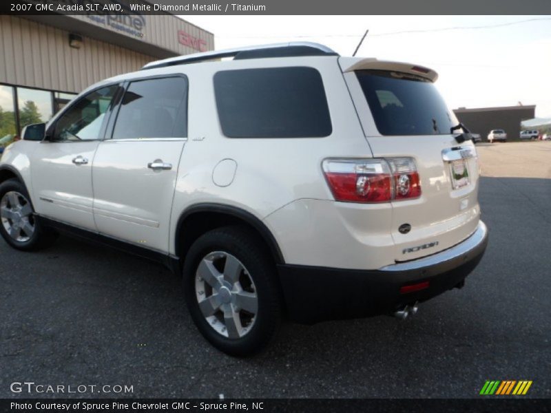 White Diamond Metallic / Titanium 2007 GMC Acadia SLT AWD