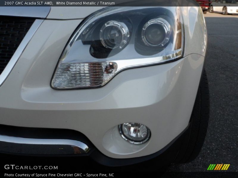 White Diamond Metallic / Titanium 2007 GMC Acadia SLT AWD