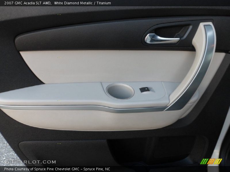 White Diamond Metallic / Titanium 2007 GMC Acadia SLT AWD