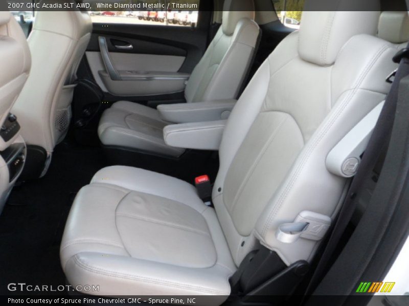 White Diamond Metallic / Titanium 2007 GMC Acadia SLT AWD
