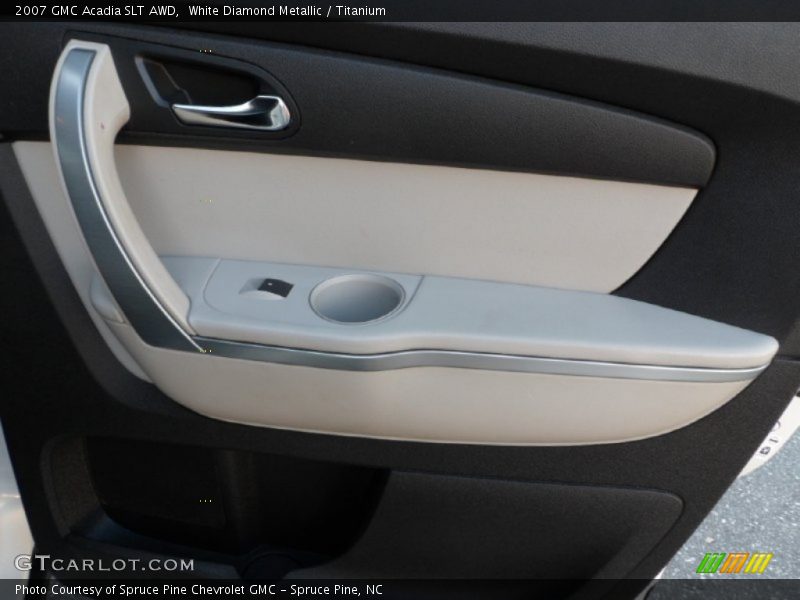 White Diamond Metallic / Titanium 2007 GMC Acadia SLT AWD