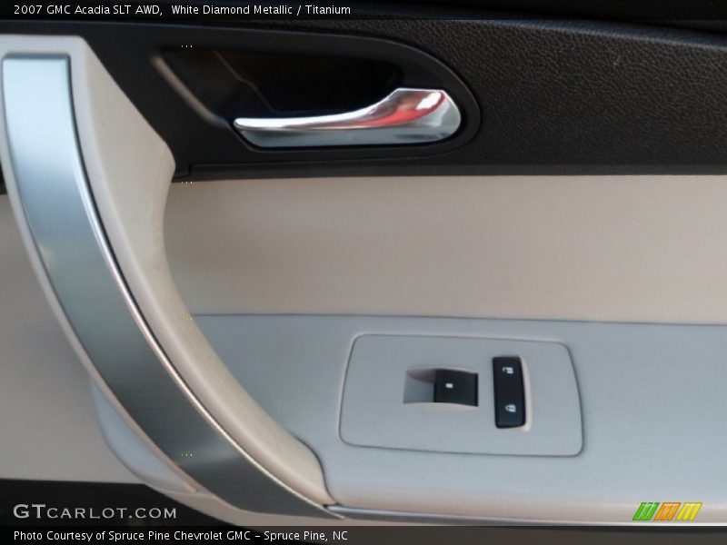 White Diamond Metallic / Titanium 2007 GMC Acadia SLT AWD