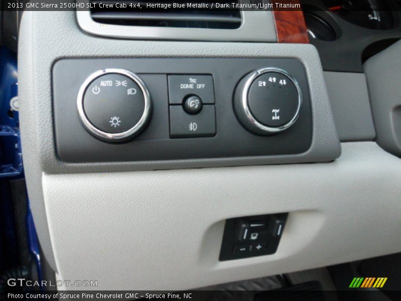 Controls of 2013 Sierra 2500HD SLT Crew Cab 4x4