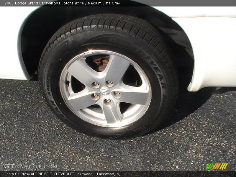 Stone White / Medium Slate Gray 2005 Dodge Grand Caravan SXT