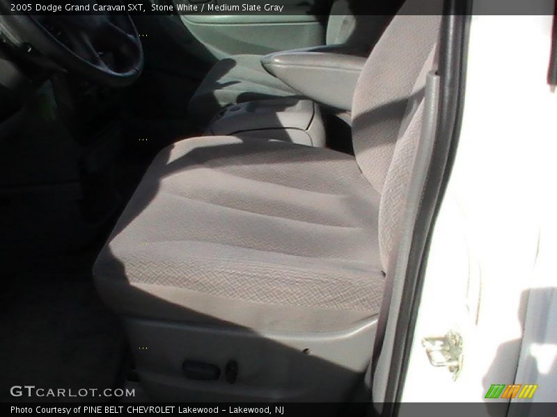 Stone White / Medium Slate Gray 2005 Dodge Grand Caravan SXT