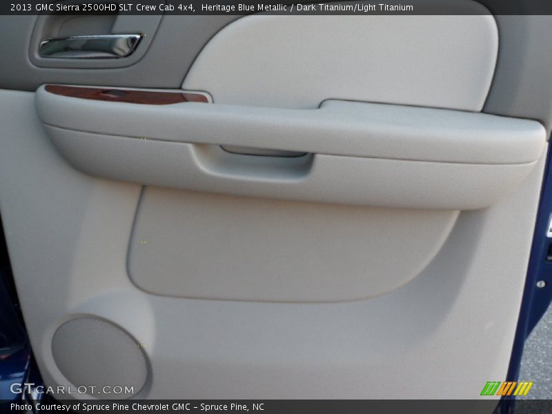 Door Panel of 2013 Sierra 2500HD SLT Crew Cab 4x4