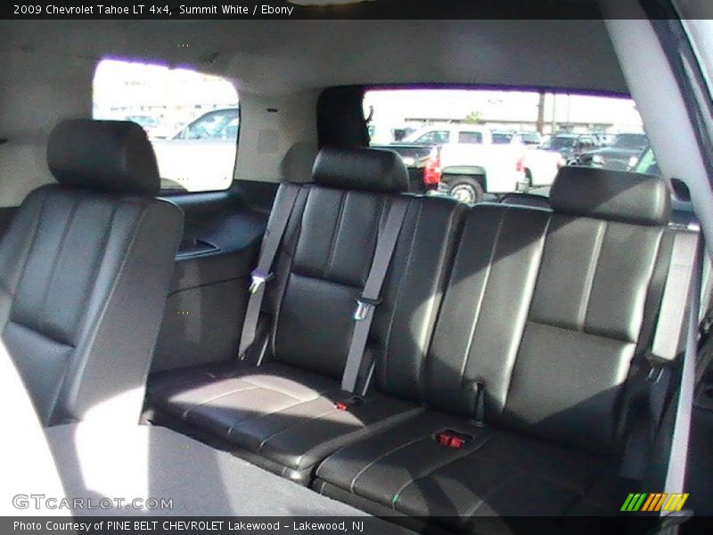 Summit White / Ebony 2009 Chevrolet Tahoe LT 4x4