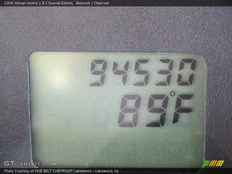 Blackout / Charcoal 2005 Nissan Sentra 1.8 S Special Edition