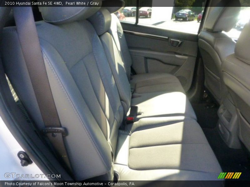 Pearl White / Gray 2010 Hyundai Santa Fe SE 4WD