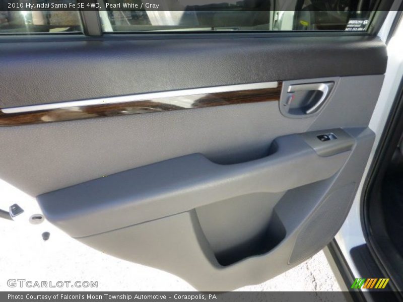Pearl White / Gray 2010 Hyundai Santa Fe SE 4WD