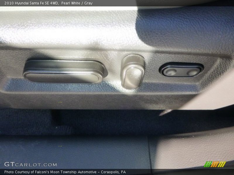 Pearl White / Gray 2010 Hyundai Santa Fe SE 4WD