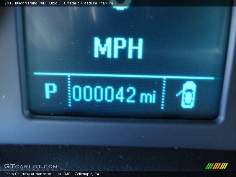 Luxo Blue Metallic / Medium Titanium 2013 Buick Verano FWD