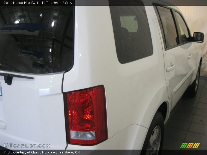 Taffeta White / Gray 2011 Honda Pilot EX-L