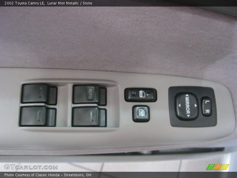 Lunar Mist Metallic / Stone 2002 Toyota Camry LE
