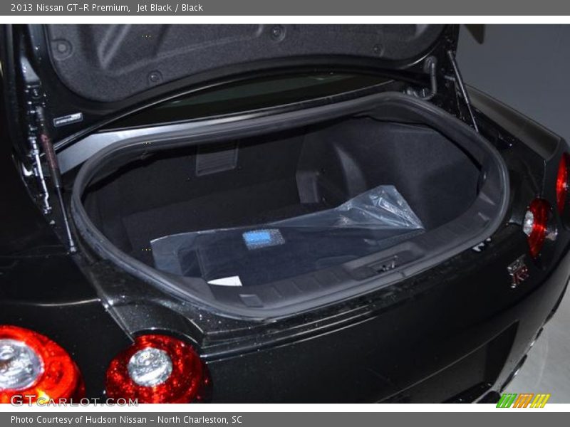 Jet Black / Black 2013 Nissan GT-R Premium