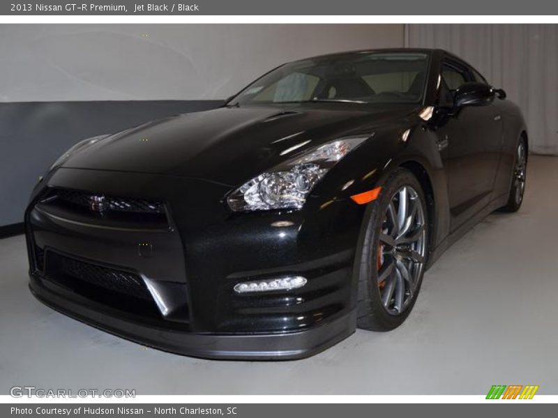 Jet Black / Black 2013 Nissan GT-R Premium