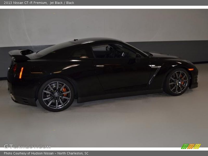 Jet Black / Black 2013 Nissan GT-R Premium