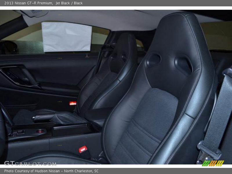 Jet Black / Black 2013 Nissan GT-R Premium