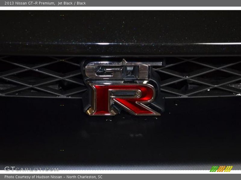 Jet Black / Black 2013 Nissan GT-R Premium
