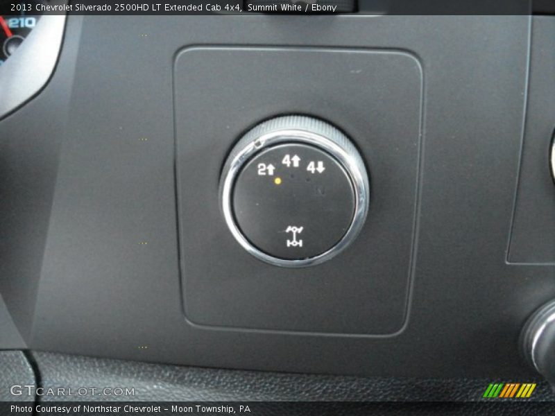 Summit White / Ebony 2013 Chevrolet Silverado 2500HD LT Extended Cab 4x4