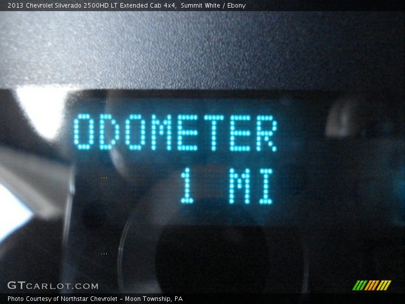 Summit White / Ebony 2013 Chevrolet Silverado 2500HD LT Extended Cab 4x4