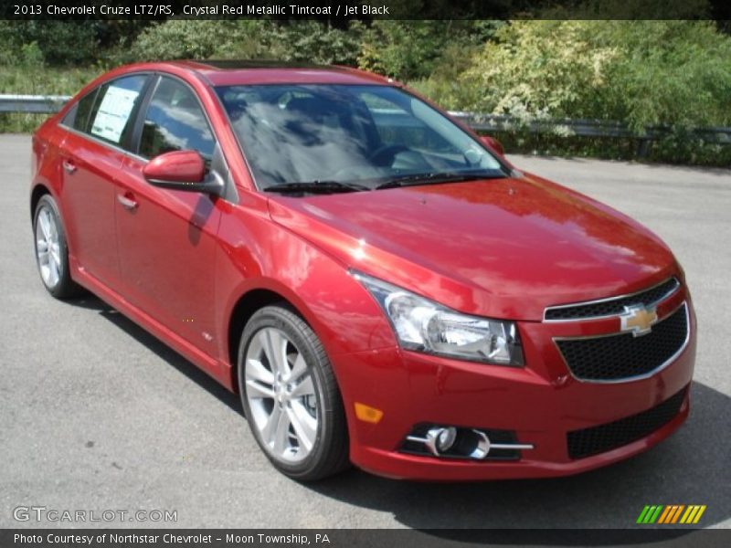 Front 3/4 View of 2013 Cruze LTZ/RS