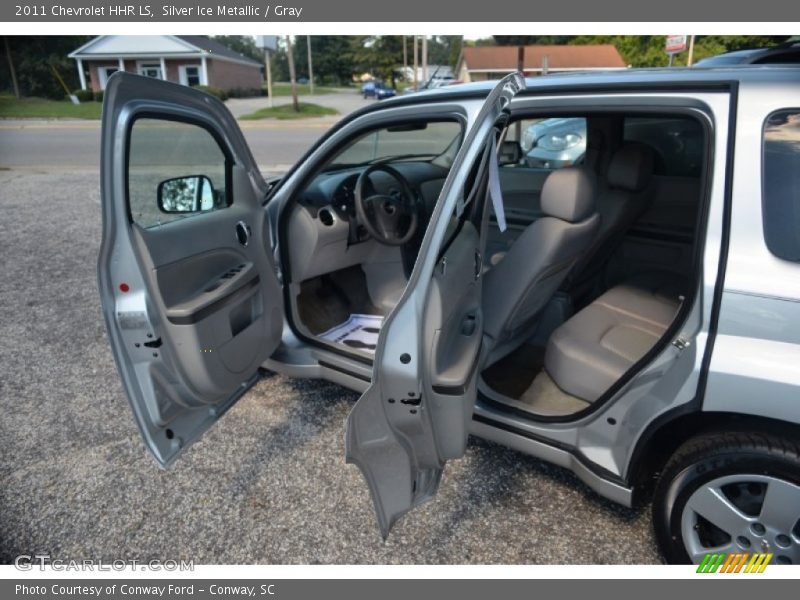 Silver Ice Metallic / Gray 2011 Chevrolet HHR LS