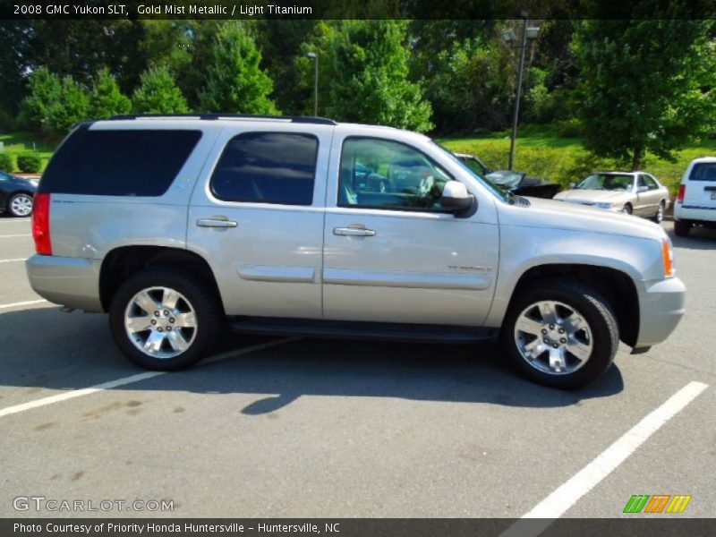 Gold Mist Metallic / Light Titanium 2008 GMC Yukon SLT