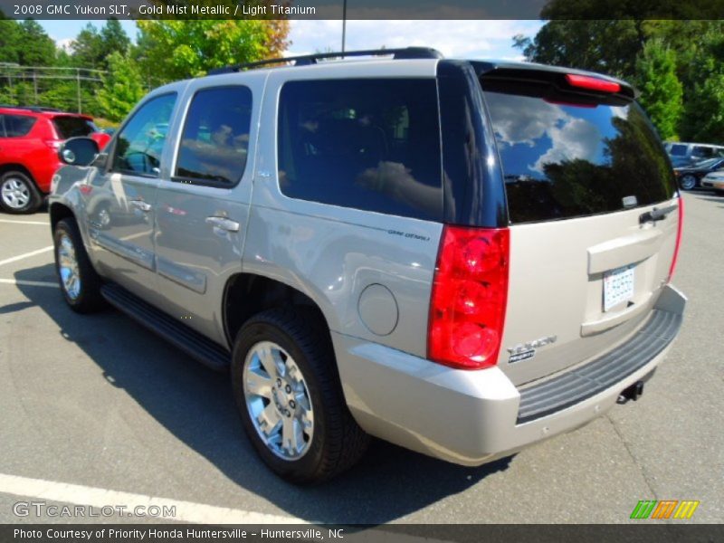 Gold Mist Metallic / Light Titanium 2008 GMC Yukon SLT